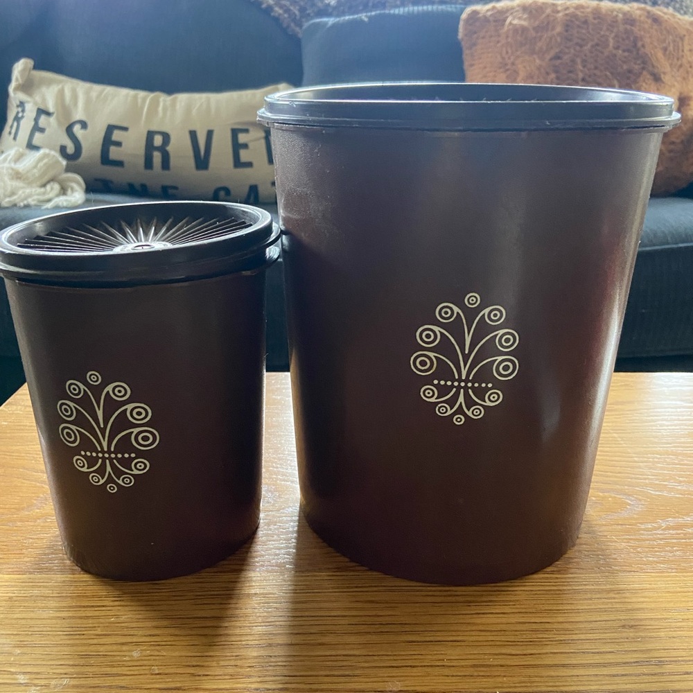 Set of 2 Vintage Tupperware Canisters